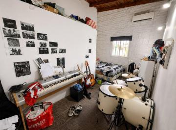 Departamento de 4 ambientes, La Plata · Departamento de 2 Dorm. y Cochera en Venta en La Plata