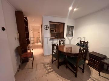 Departamento · 49m² · 2 Ambientes · 1 Cochera · Departamento Alquiler La Plata 1 Dormitorio Amueblado Patio Cochera