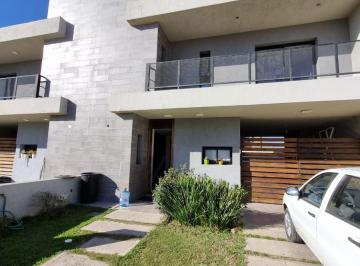 Casa · 140m² · 5 Ambientes · 2 Cocheras · San Ignacio Village - 3 Dormit - 3 Baños - Cochera - Patio - Para Vivir con Tranquilidad!