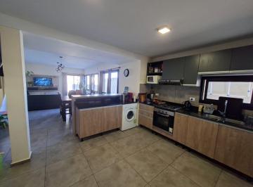 Casa · 140m² · 5 Ambientes · 2 Cocheras · San Ignacio Village - 3 Dormit - 3 Baños - Cochera - Patio - Para Vivir con Tranquilidad!