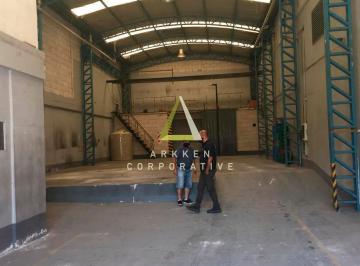 Bodega-Galpón · 300m² · Galpón a La Venta en Jose Leon Suarez