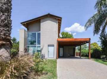Casa · 202m² · 5 Ambientes · 2 Cocheras · Venta Casa 4 Dorm. Funes Miraflores Funes Hills
