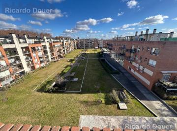 Departamento · 230m² · 5 Ambientes · Espectacular Dúplex de Categoría en Beccar Plaza – Súper Luminoso y Completo.