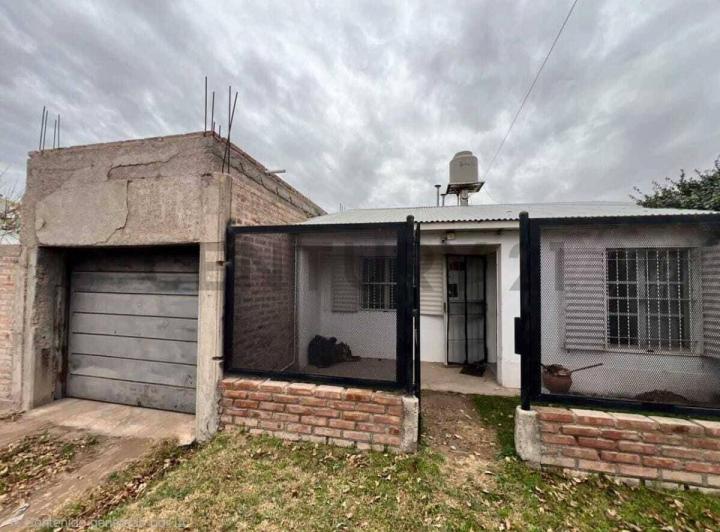 Casa · 120m² · 2 Dormitorios · 2 Cocheras