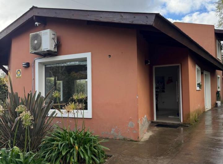 Casa · 145m² · 4 Ambientes · 1 Cochera