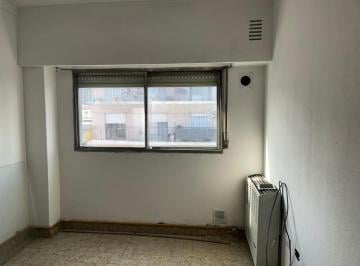 Departamento · 64m² · 3 Ambientes · Depto. de 3 Ambientes a La Calle