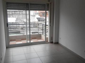 Oficina comercial · 28m² · 1 Ambiente · Monoambiente con Balcón Al Frente.