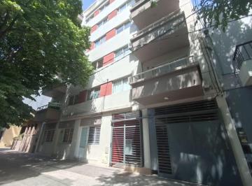 Departamento de 1 ambiente, La Plata · Monoambiente en Alquiler en 61 Entre 13 y 14
