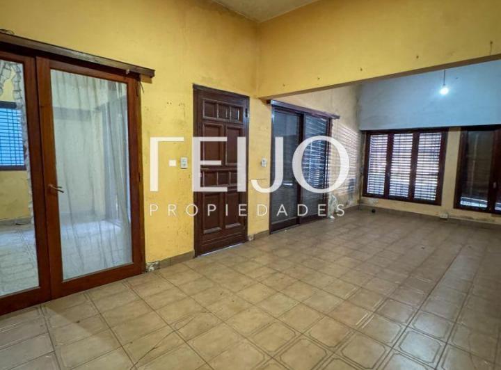 Casa · 149m² · 5 Ambientes · 1 Cochera