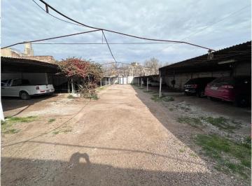 Garage · Lote/ Cocheras en Venta