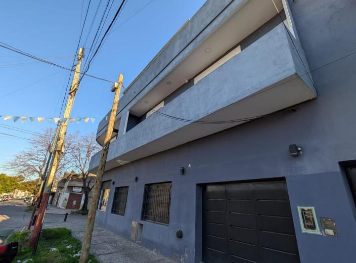 Departamento de 2 Ambientes Tuyuti Al 1800 Lanus Oeste