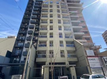 Departamento · 84m² · 3 Ambientes · 1 Cochera · Departamento en Alquiler 3 Ambientes en Quilmes Centro con Cochera