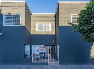Casa · 220m² · 6 Ambientes · Casa 6 Ambientes San Justo Venta