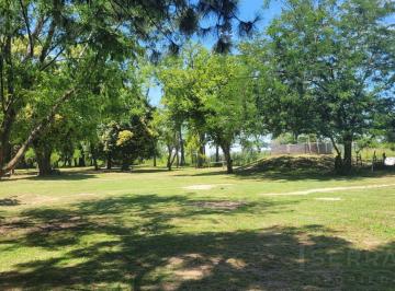 Campo · 180m² · 4 Ambientes · 1 Cochera · Venta Chacra 4500 m² en Mercedes, Buenos Aires