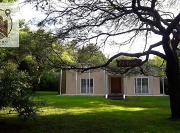 Casa · 6 Ambientes · 1 Cochera · Casa en Villa La Bolsa