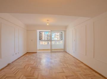 Departamento · 100m² · 8 Ambientes · 1 Cochera · Depto 3 Dorm., San Martin 1775