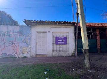 PH de 2 ambientes, La Plata · Venta PH Indep. a Reciclar | 4 Bis E/530 y 531