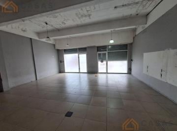 Local comercial · 110m² · 3 Ambientes · 7 Cocheras · Local - San Juan