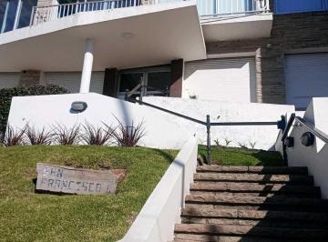 Departamento · 40m² · 1 Dormitorio · 1 Cochera · Dpto 2 Ambientes, Patio, Quincho y Terraza! Varese! Contrafrente