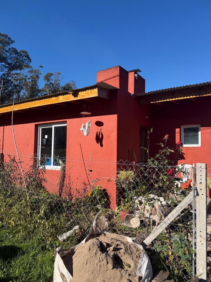 Casa 2 Ambientes en Acantilados – Entorno Natural y Vistas Abiertas