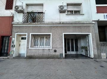 PH · 104m² · 4 Ambientes · 1 Cochera · PH 3amb + Escritorio con Patio en Venta