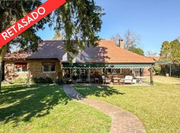 Casa · 227m² · 6 Ambientes · 1 Cochera · Casa en Venta en Mayling Cc, Pilar, G. B. a. Zona Norte