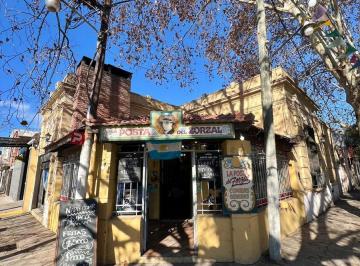 Local comercial · 180m² · 4 Ambientes · 2 Cocheras · Local en Venta