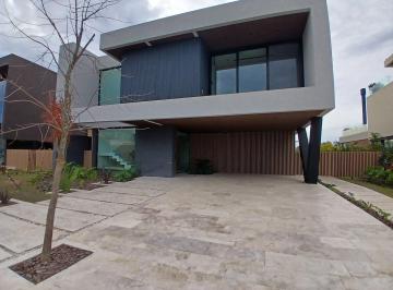 Casa · 560m² · 5 Ambientes · 2 Cocheras · Casa en Venta en El Yacht, Nordelta, Tigre