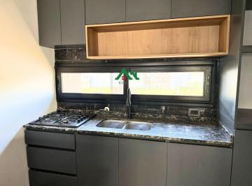 Casa · 150m² · 4 Ambientes · 2 Cocheras · Casa a Estrenar en Prados de Manantiales – 3 Dorm., Cochera Doble y Patio
