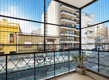 Departamento · 54m² · 3 Ambientes · Venta Comodo Dpto 3 Amb con Dos Balcon