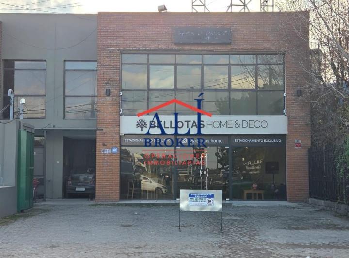 Oficina comercial · 100m² · 4 Ambientes · 1 Cochera