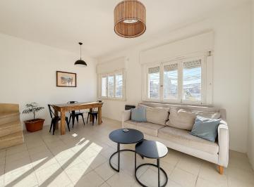 PH · 89m² · 4 Ambientes · PH en Alquiler, 2 Plantas, con Balcón - Olivos