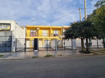 JAP-JAP-2491_2 · Alquiler de Duplex 3 Ambientes en San Justo