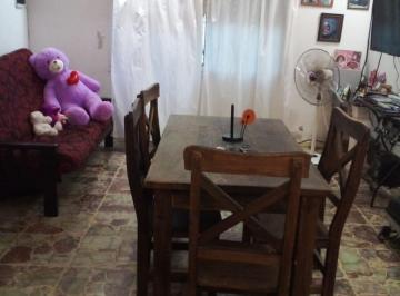 Casa · 130m² · 3 Ambientes · Casa en Venta - 2 Dorm. 1 Baño - 192.5 m - General San Martin