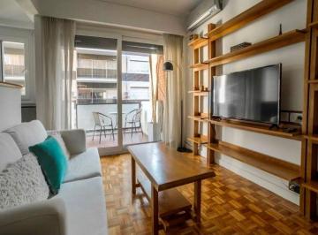 Departamento · 51m² · 2 Ambientes · Alquiler Recoleta con Balcón
