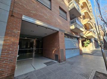 Departamento de 3 ambientes, Caballito · Muy Buen Semipiso de 3 Ambientes con Cochera en Caballito - Edificio con Piscina