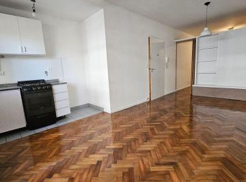 Departamento de 2 ambientes, Belgrano · Alquiler 2 Amb con Balcón en Belgrano! Sobre Calle Maure a 100 m Av Cabildo - Impecable y Luminos