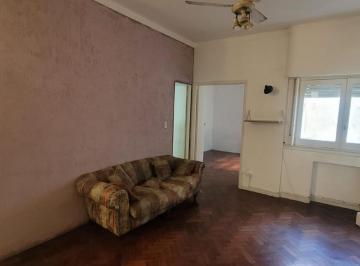 Departamento · 39m² · 2 Ambientes · Jean Jaures 67 - Abasto - 2 Amb. Luminosos X Escalera!