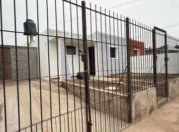 Casa · 70m² · 3 Ambientes · 1 Cochera · Casa 2 Dorm. B° Villa El Libertador