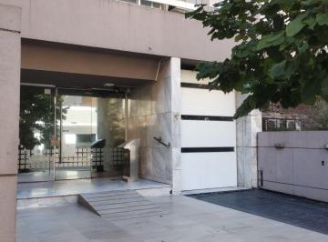 Departamento de 5 ambientes, Córdoba · Piso de 2 Dorm. con Cochera y Balcon S/ Crisol 155 Nva Cba.