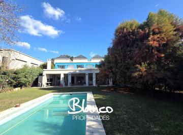 Casa · 351m² · 5 Ambientes · 1 Cochera · Casa en Venta en Septiembre, Escobar, G. B. a. Zona Norte