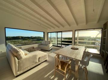 Casa · 213m² · 4 Ambientes · 2 Cocheras · Venta / Permuta - Casa 3 Dorm. con Vista Al Mar - Chihuahua, Punta Ballena, Maldonado.