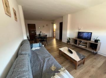 Departamento · 70m² · 3 Ambientes · Estratégico Venta Depto Frontal 2 Dorm