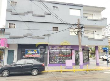 Oficina comercial · 25m² · 1 Ambiente · Alquiler de Oficina en Ramos Mejia - Céntrica - Al Frente con Balcón