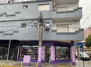 Oficina comercial · 25m² · 1 Ambiente · Alquiler de Oficina en Ramos Mejia - Céntrica - Al Frente con Balcón
