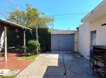 JSP-JS1-5240_2 · Venta Casa en Esquina Sobre Lote de 217 m² - Berazategui Oeste