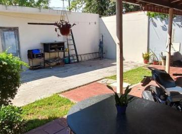 JSP-JS1-5240_2 · Venta Casa en Esquina Sobre Lote de 217 m² - Berazategui Oeste