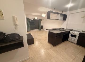 Departamento de 2 ambientes, Barracas · Alquiler 2 Ambientes Luminoso en San Telmo/barracas – Balcón, Amenities