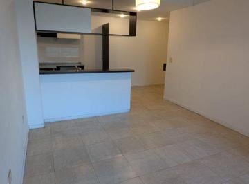 Departamento de 2 ambientes, Barracas · Alquiler 2 Ambientes Luminoso en San Telmo/barracas – Balcón, Amenities