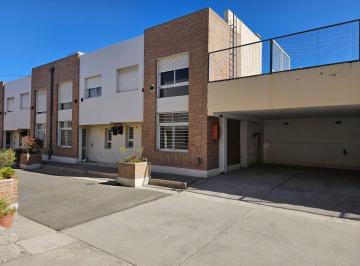 Departamento de 2 ambientes, Neuquén · Dúplex Juan B Justo Al 1500 en Complejo Cerrado